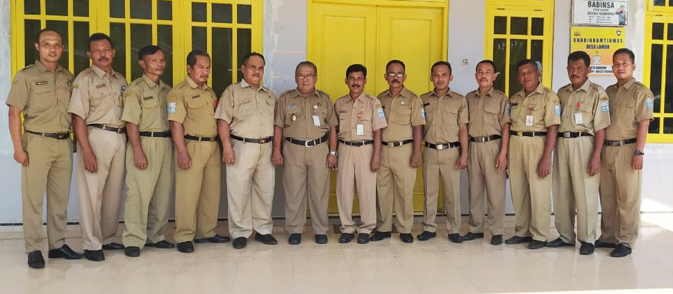 perangkat desa lamuk